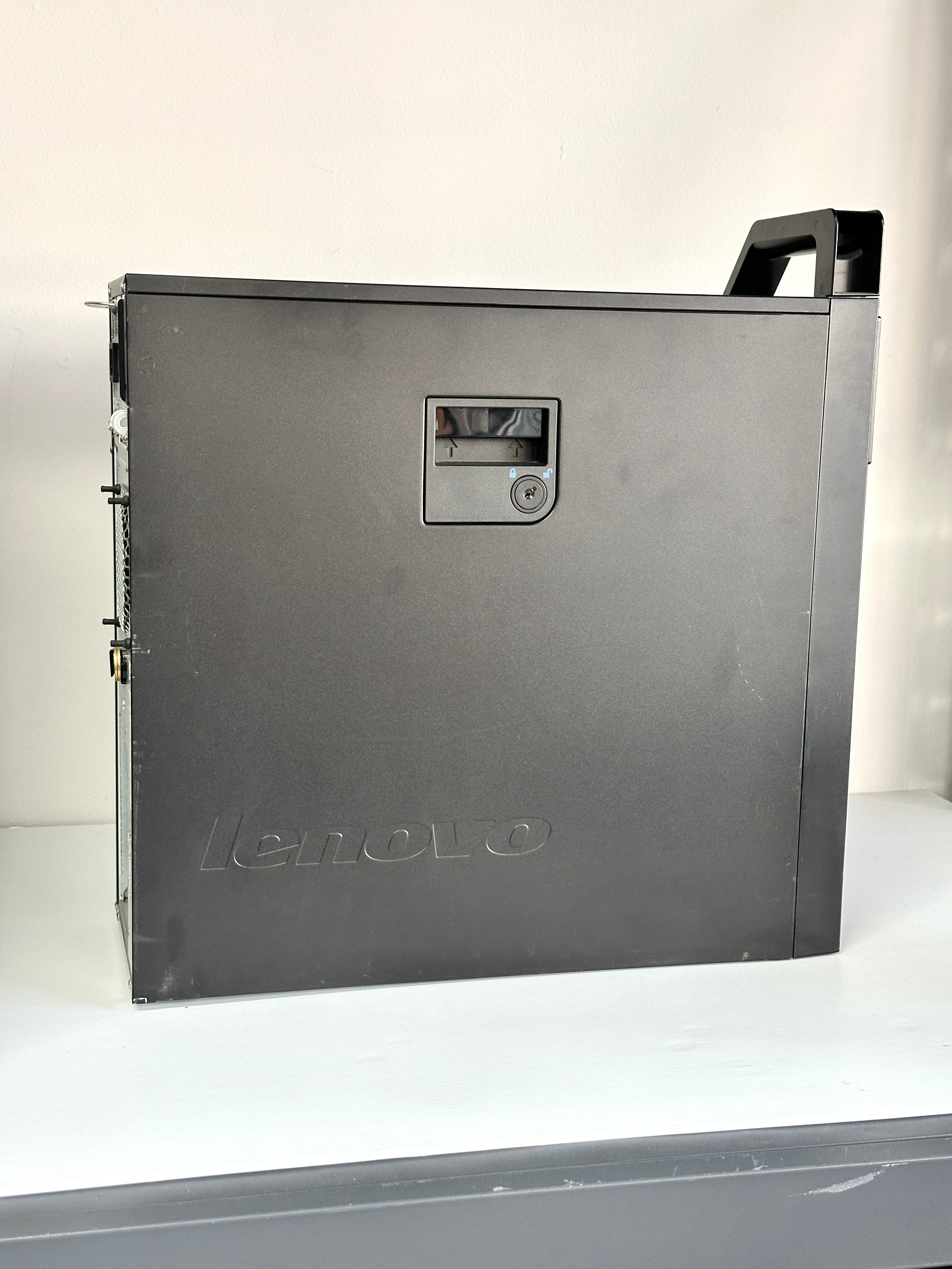 Lenovo ThinkStation S30 | Intel Xeon 1650 3.20GHz | 16GB RAM | 256GB SSD | 1TB HDD | Wi-Fi & BT