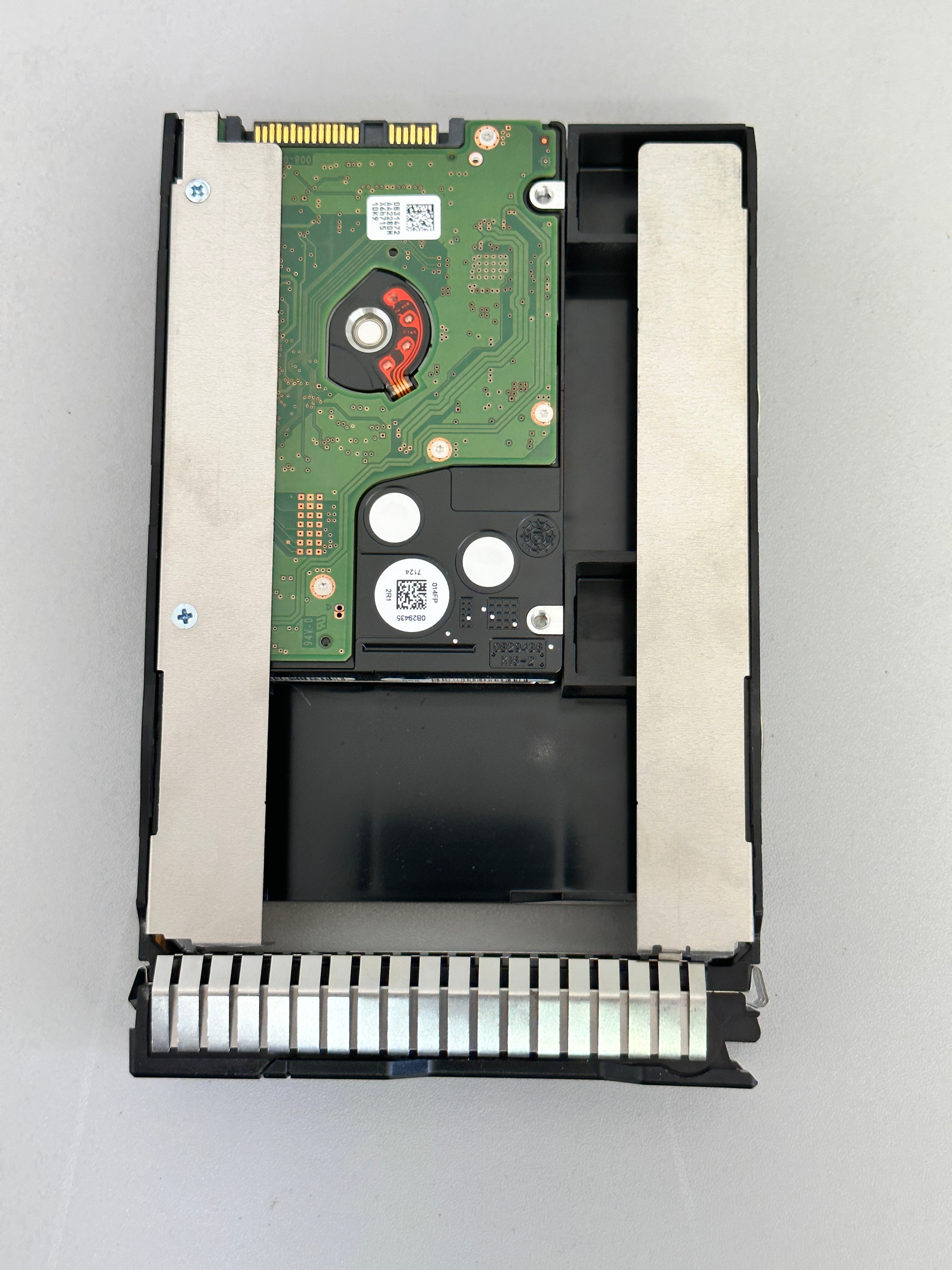 Lot of 8 x 3.5"  SAS SATA HDD Caddy with 600GB HDD for HP Proliant Gen8 Gen 9 (Used)