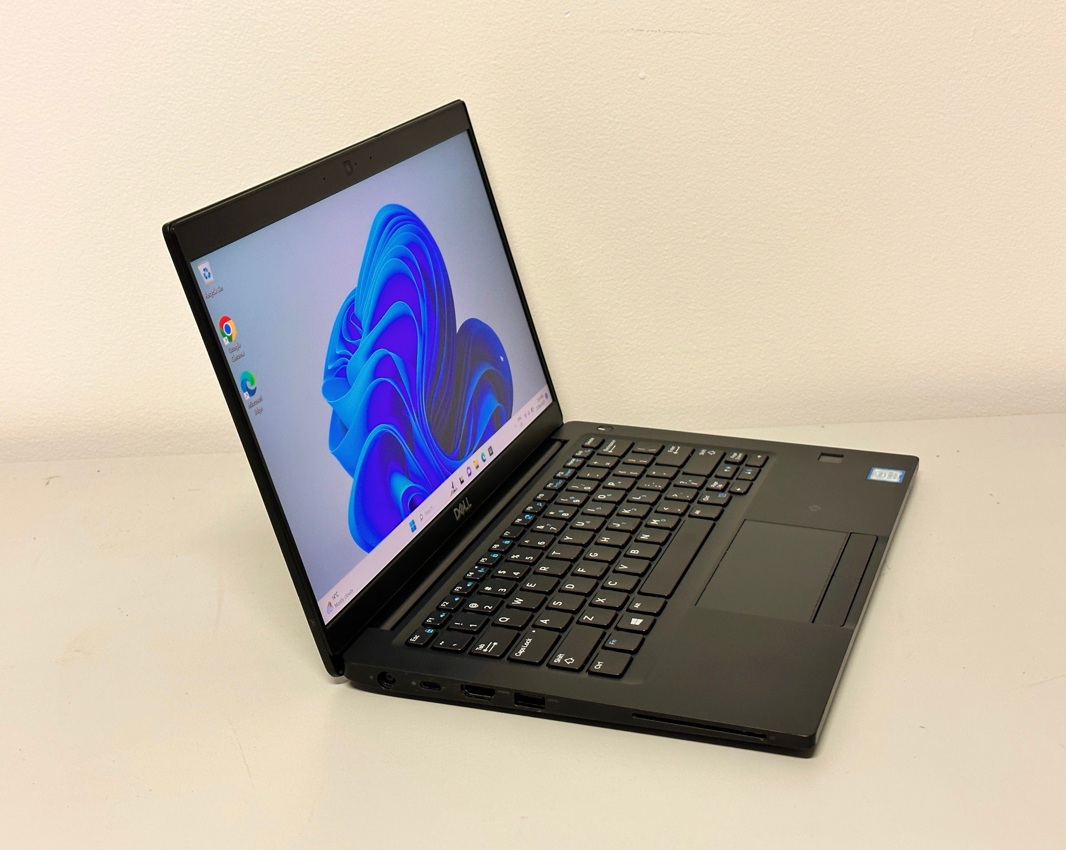 Refurbished Dell Latitude 7390 - Intel i5-8350U, 16GB RAM, 256GB SSD -Windows 11 Pro